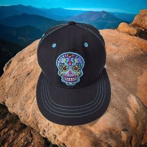 Askels Baseball cap with skull on front in excellent condition. SEE more…